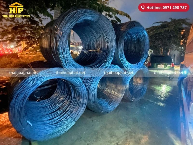 Giao 10 tấn sắt cuộn cho công trình tại Hóc Môn, TP. Hồ Chí Minh