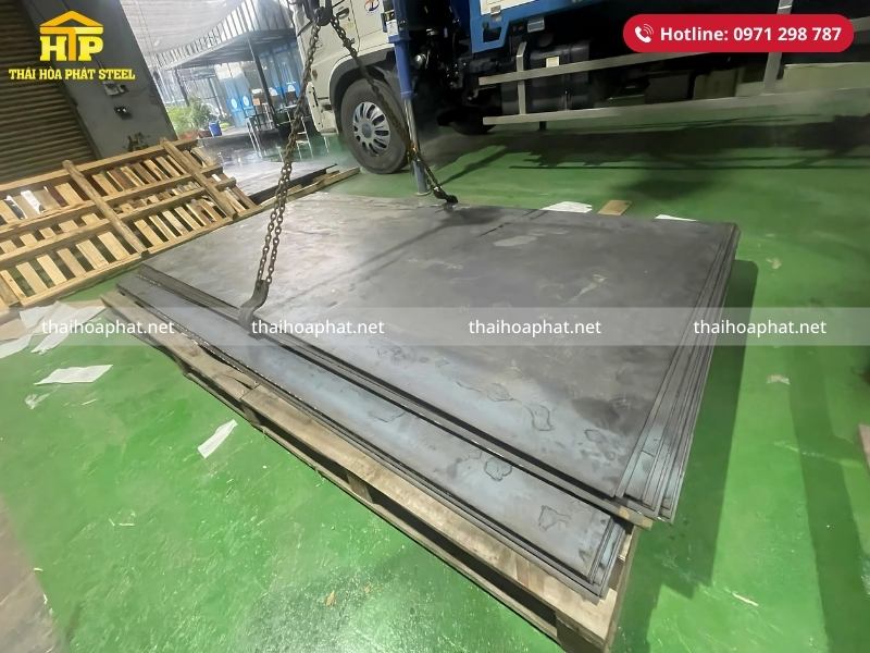 Giao 11 tấn thép tấm, ống đen và thép hình U cho công trình tại Biên Hoà