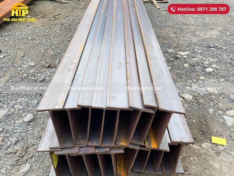 Giao 15 tấn thép hình cho công trình tại Bình Dương