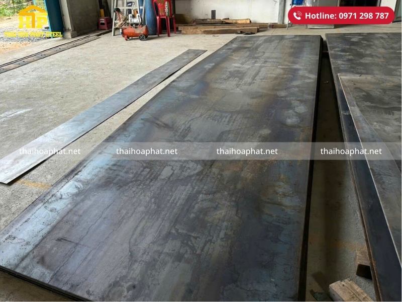 Giao 18 tấn thép tấm và thép hình I cho công trình tại Long An