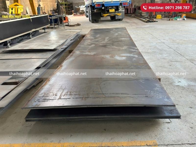 Giao 18 tấn thép tấm và thép hình I cho công trình tại Long An