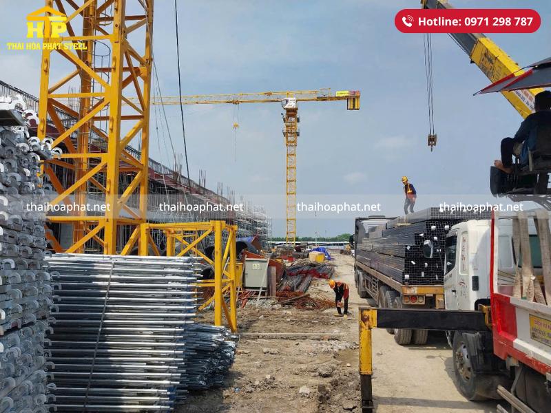Giao 250 tấn thép hộp vuông mạ kẽm cho công trình tại Hà Nam