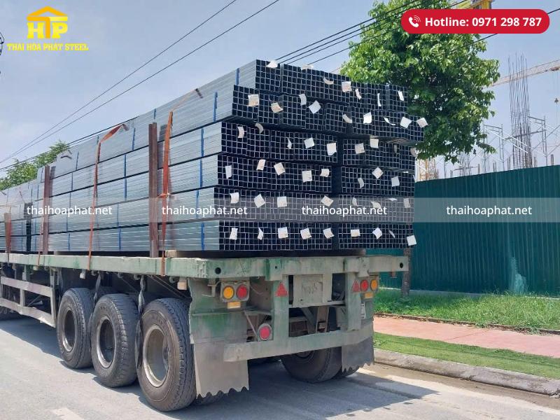 Giao 250 tấn thép hộp vuông mạ kẽm cho công trình tại Hà Nam