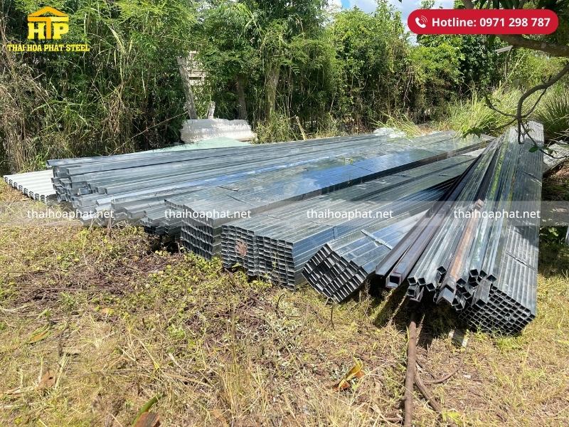 Giao 6 tấn thép hộp và 1000m tôn cho công trình tại Bà Rịa - Vũng Tàu