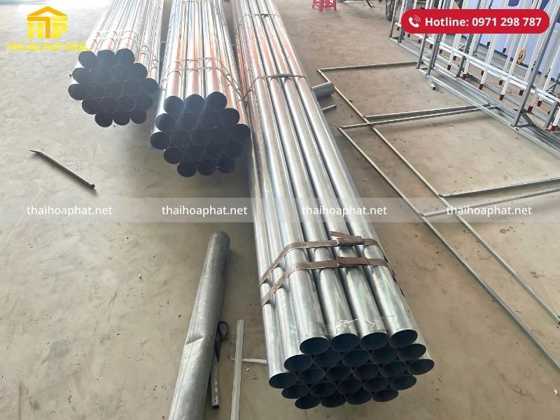 Giao 9 tấn thép hộp và thép ống mạ kẽm cho công trình tại Tây Ninh