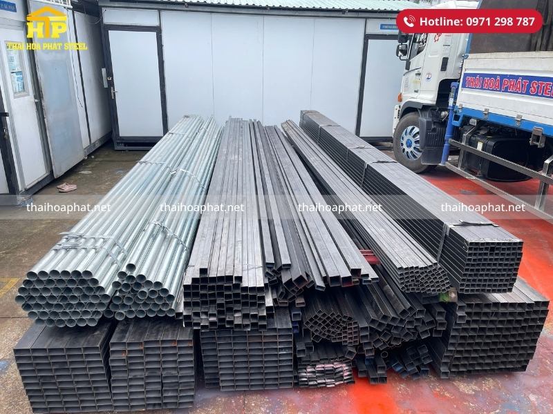 Giao 9 tấn thép hộp và thép ống cho công trình tại Bình Chánh, TP. Hồ Chí Minh