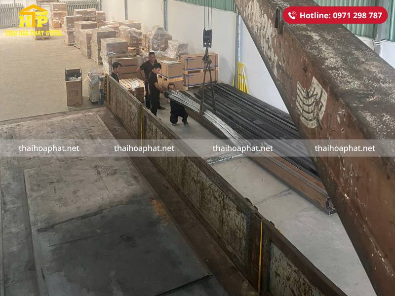 Giao 10 tấn thép tấm cho công trình tại Quận 12, Thành phố Hồ Chí Minh