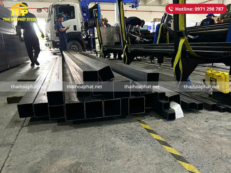 Giao 20 tấn thép hộp vuông và thép ống cho công trình tại Củ Chi, Thành phố Hồ Chí Minh