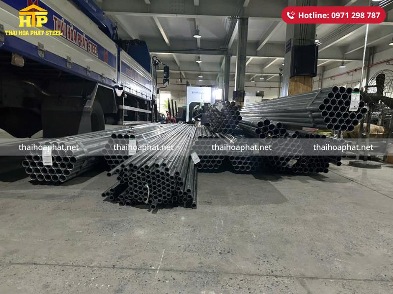 Giao 20 tấn thép hộp vuông và thép ống cho công trình tại Củ Chi, Thành phố Hồ Chí Minh