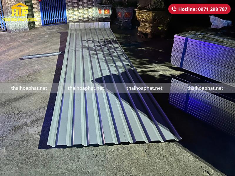 Giao 2000m tôn Đông Á và 2000m lưới B40 cho công trình tại Tây Ninh