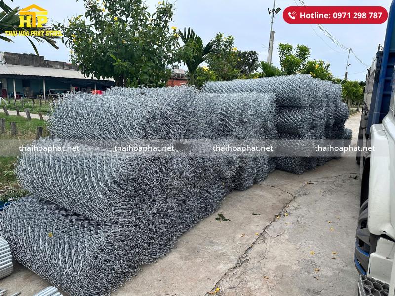 Giao 2000m tôn Đông Á và 2000m lưới B40 cho công trình tại Tây Ninh
