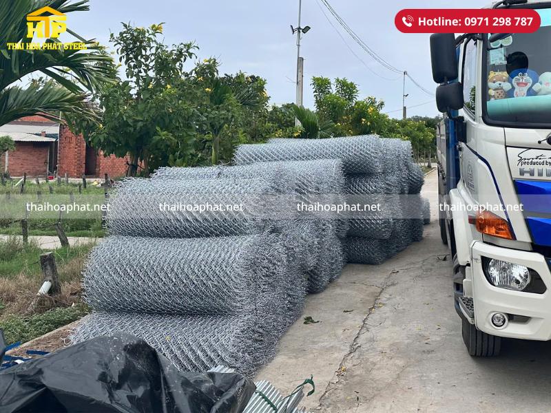 Giao 2000m tôn Đông Á và 2000m lưới B40 cho công trình tại Tây Ninh