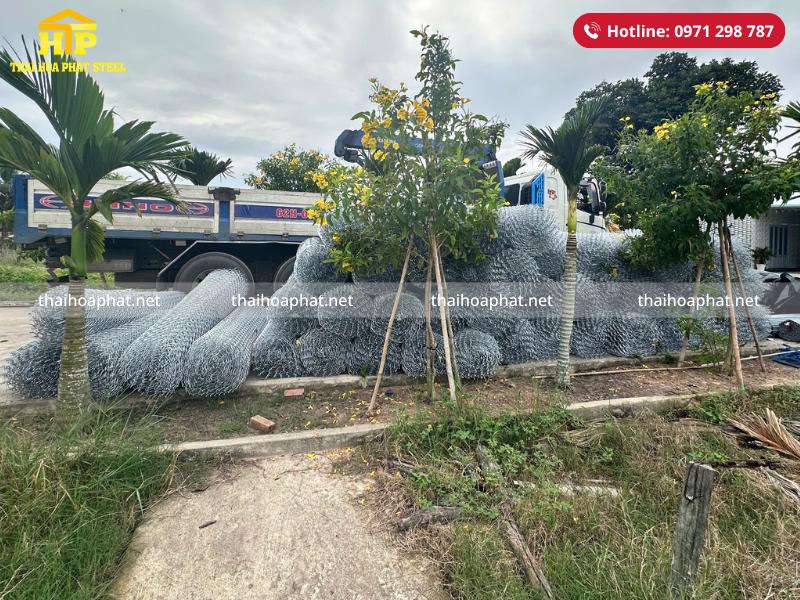 Giao 2000m tôn Đông Á và 2000m lưới B40 cho công trình tại Tây Ninh