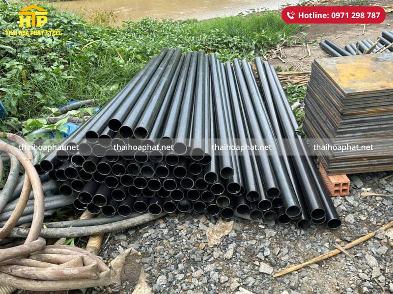 Giao 4 tấn thép ống ren và thép tấm cho công trình tại Hậu Giang
