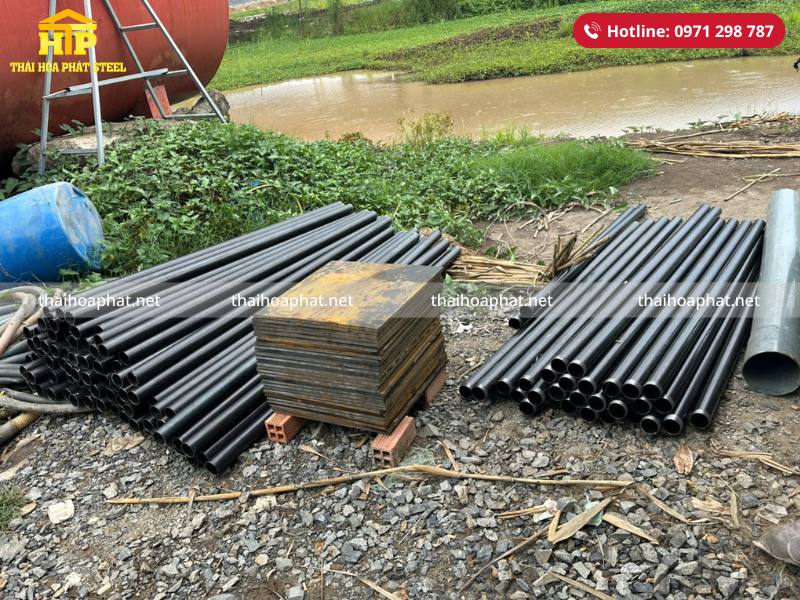 Giao 4 tấn thép ống ren và thép tấm cho công trình tại Hậu Giang