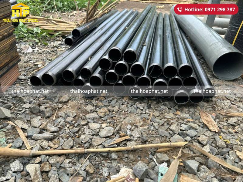 Giao 4 tấn thép ống ren và thép tấm cho công trình tại Hậu Giang