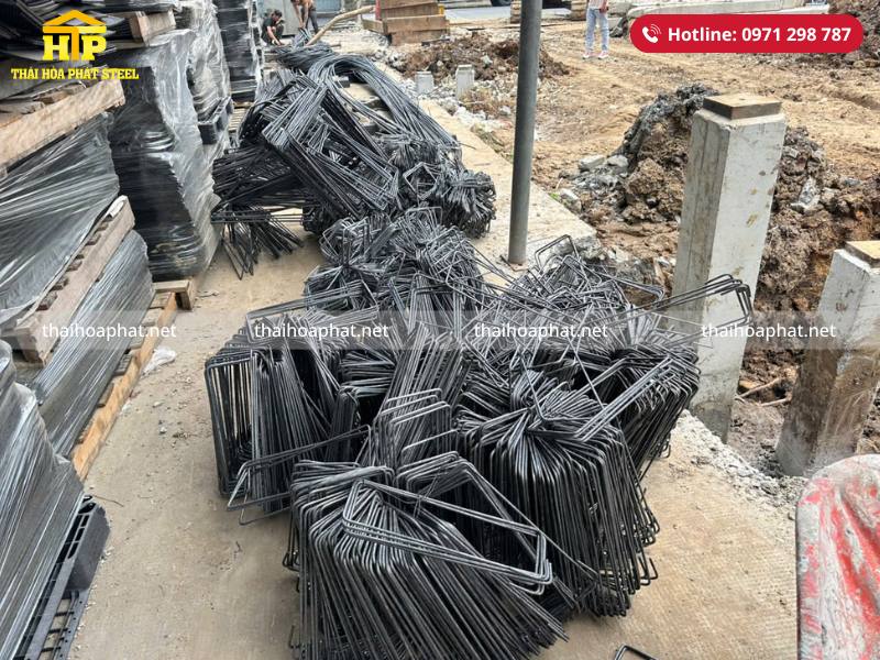 Giao 5 tấn thép xây dựng cho công trình tại Long An