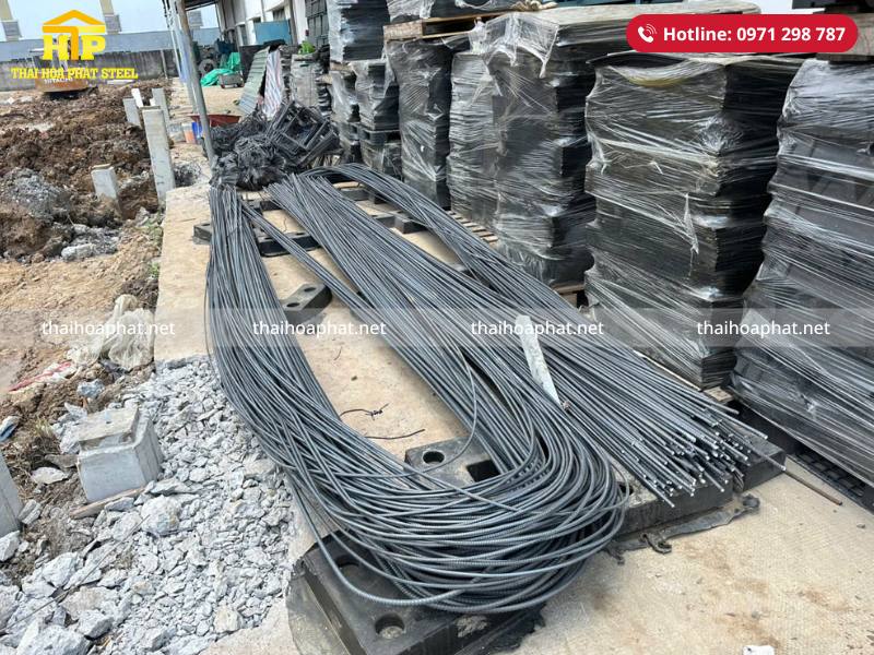 Giao 5 tấn thép xây dựng cho công trình tại Long An