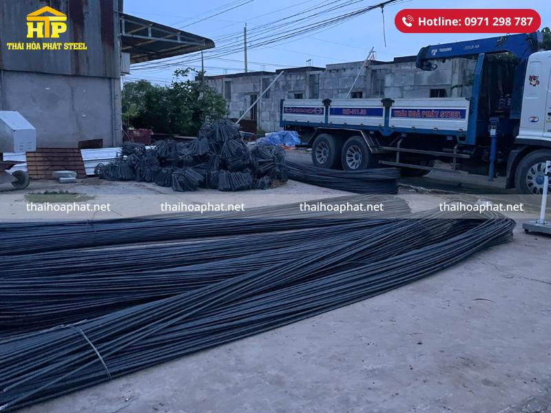 Giao 12 tấn thép xây dựng cho công trình tại Long An