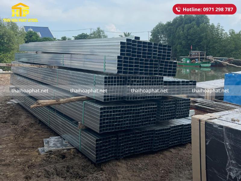 Giao 15 tấn thép hộp cho công trình tại Cần Giờ, Thành phố Hồ Chí Minh