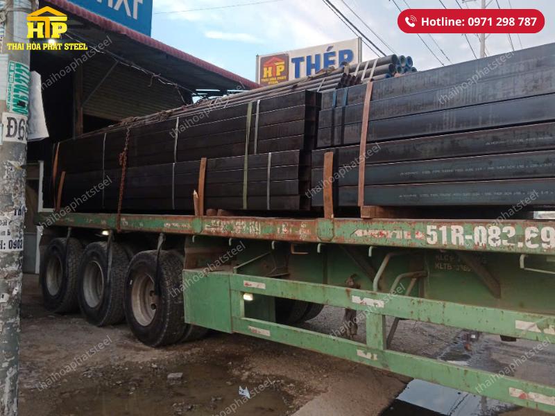 Giao 30 tấn thép hộp vuông và thép ống cho công trình tại Bà Rịa - Vũng Tàu