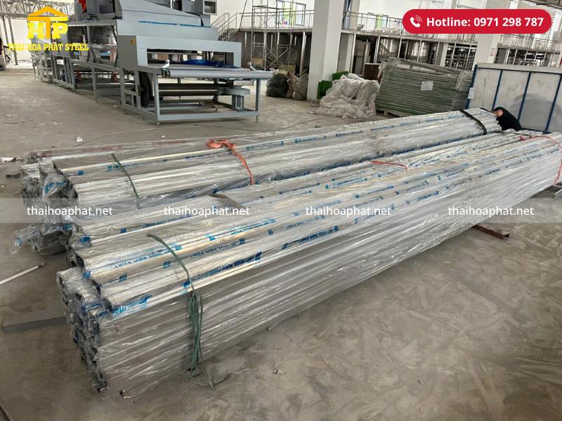 Giao 5 tấn thép tấm và thép hộp inox cho công trình tại Tây Ninh