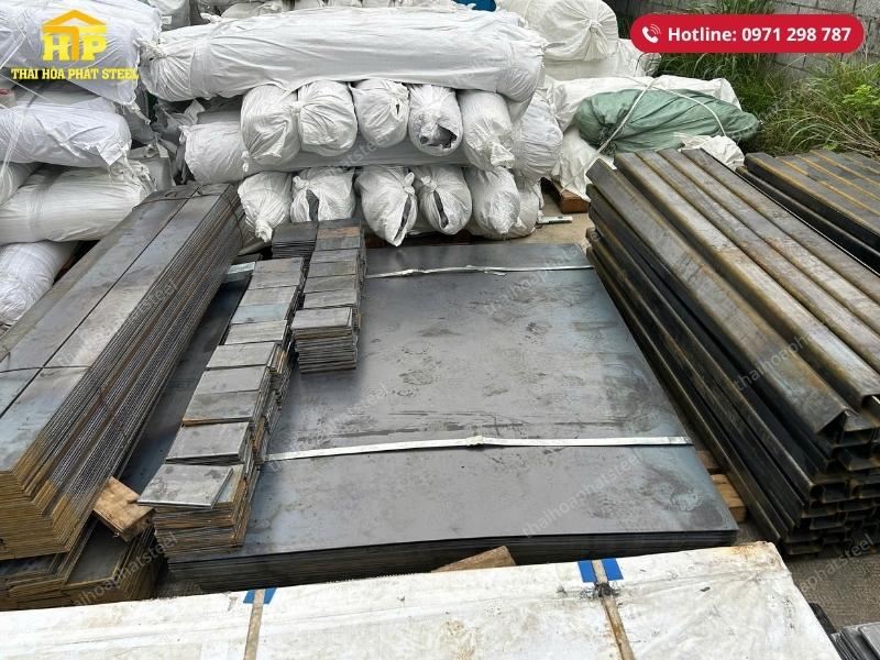 Giao 13 tấn thép tấm cho công trình tại Đồng Nai