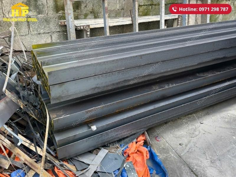 Giao 3 tấn thép hình I cho công trình tại Long An