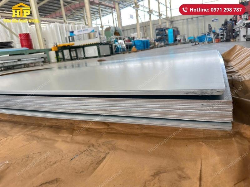 Giao 4 tấn thép tấm mạ kẽm cho công trình tại Củ Chi, Thành phố Hồ Chí Minh