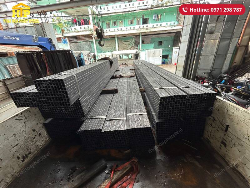 Giao 20 tấn thép hộp vuông cho công trình tại Quận Bình Tân, Thành phố Hồ Chí Minh