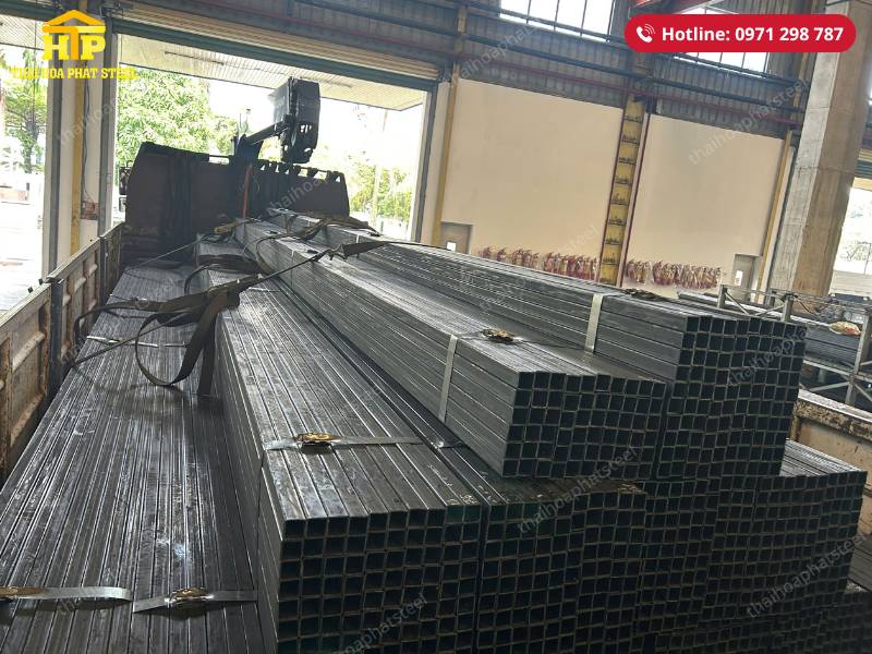 Giao 20 tấn thép hộp vuông cho công trình tại Quận Bình Tân, Thành phố Hồ Chí Minh