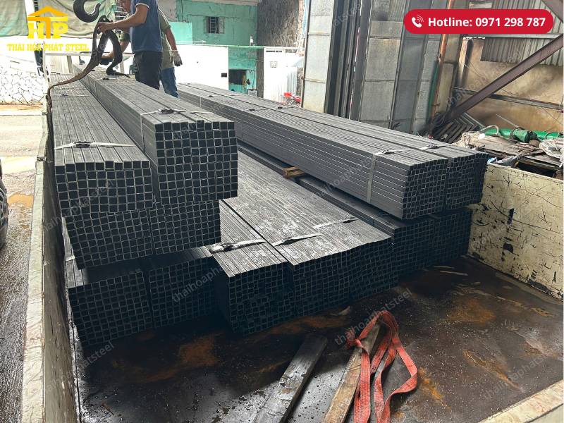 Giao 20 tấn thép hộp vuông cho công trình tại Quận Bình Tân, Thành phố Hồ Chí Minh