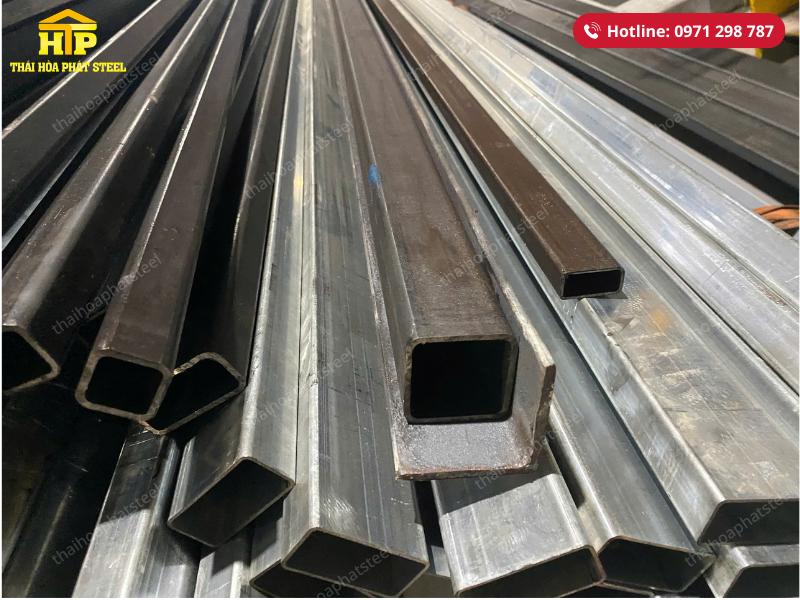 Giao 10 tấn thép hộp và thép hình cho công trình tại Long An