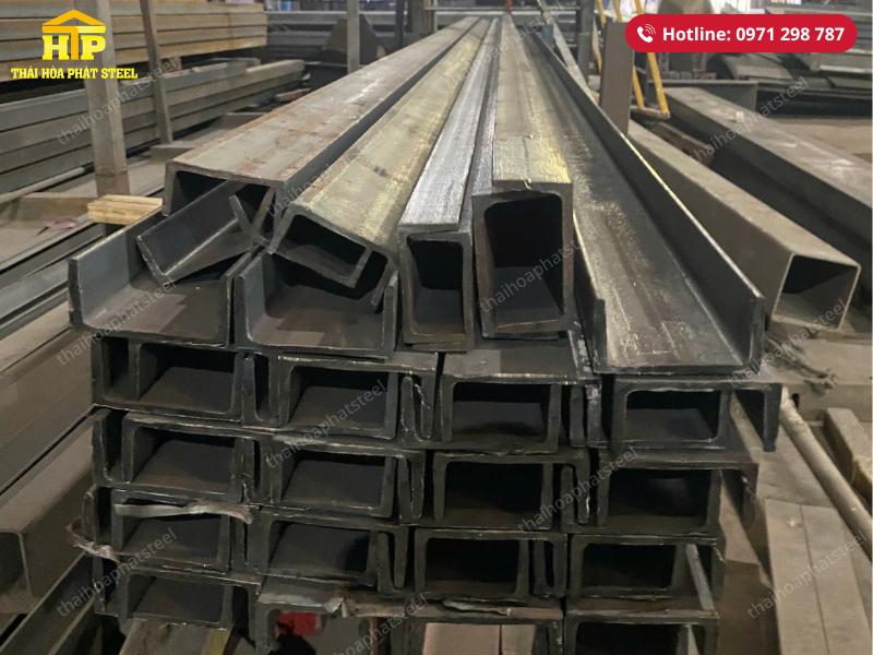 Giao 10 tấn thép hộp và thép hình cho công trình tại Long An
