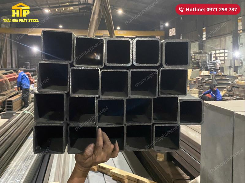 Giao 10 tấn thép hộp và thép hình cho công trình tại Long An