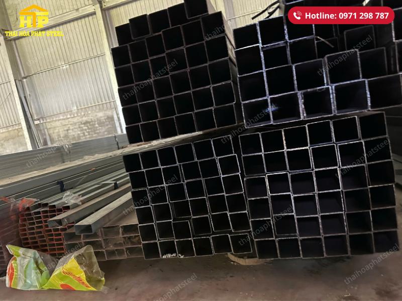Giao 10 tấn thép tấm, thép ống và thép hình U cho công trình tại Long An